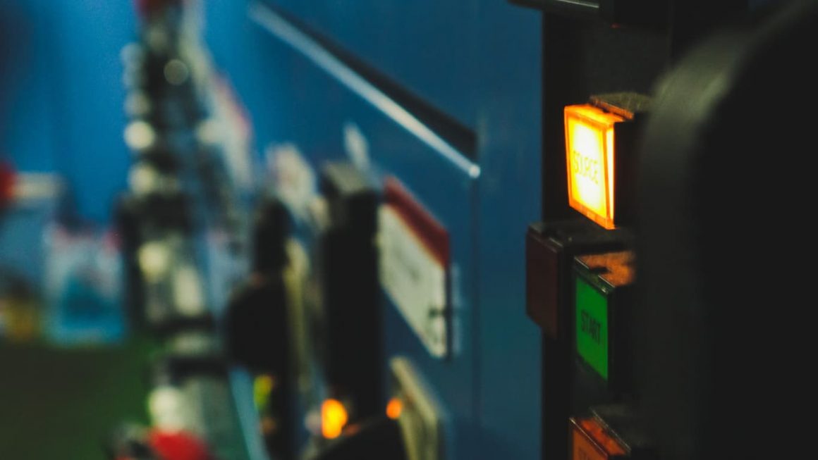 Becoming an Electrotechnical Officer In the UK